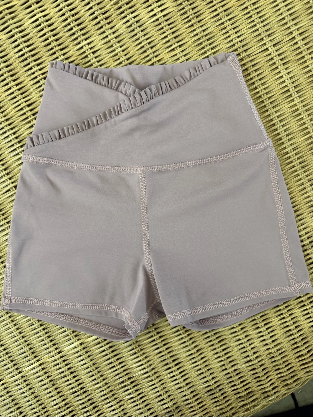 TIGER FRIDAY Mauve Hot Cross Ruffle Shorts Size Adult XS